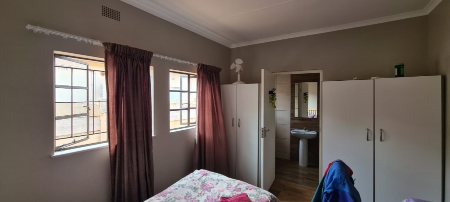 To Let 4 Bedroom Property for Rent in Hadison Park Northern Cape